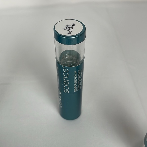 NEW 5 Pack Retractable Travel Makeup Brushes Refillable Foundation Compact EMPTY - Picture 8 of 15